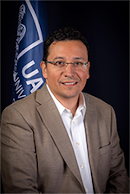 Dr. Andrés Valdez